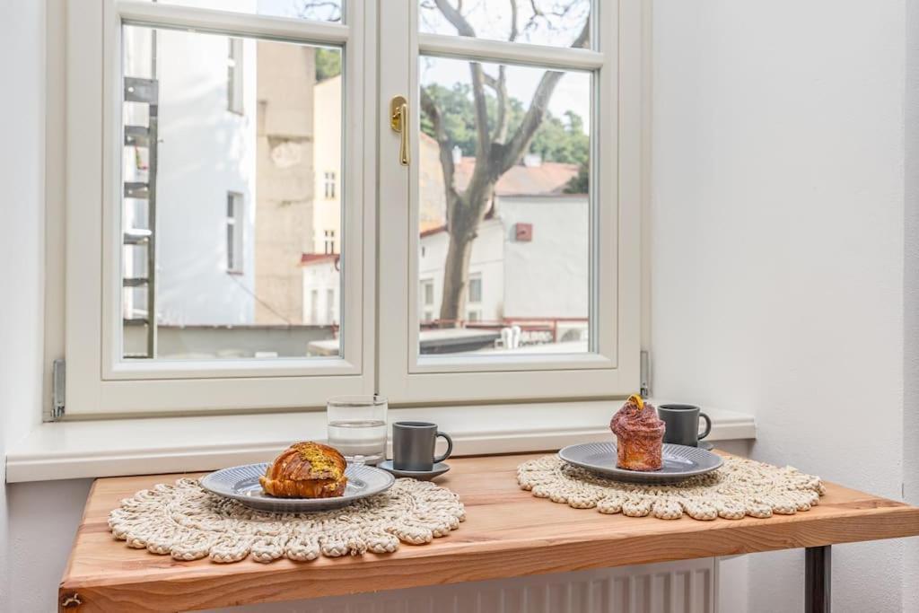 Cozy Quiet New Apartment In Karlin Square — Photos 1